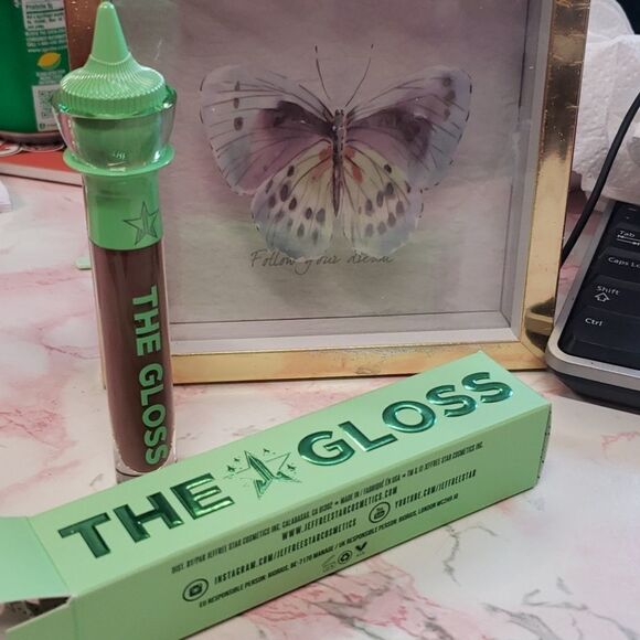 THE GLOSS UNTOUCHABLE JS Cosmetics NIP - Picture 1 of 4